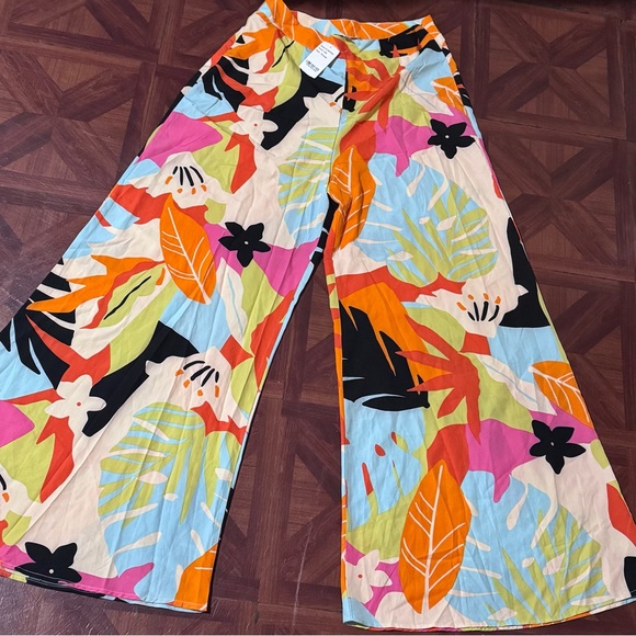 Pants - Colorful Floral Wide-Leg Pants
